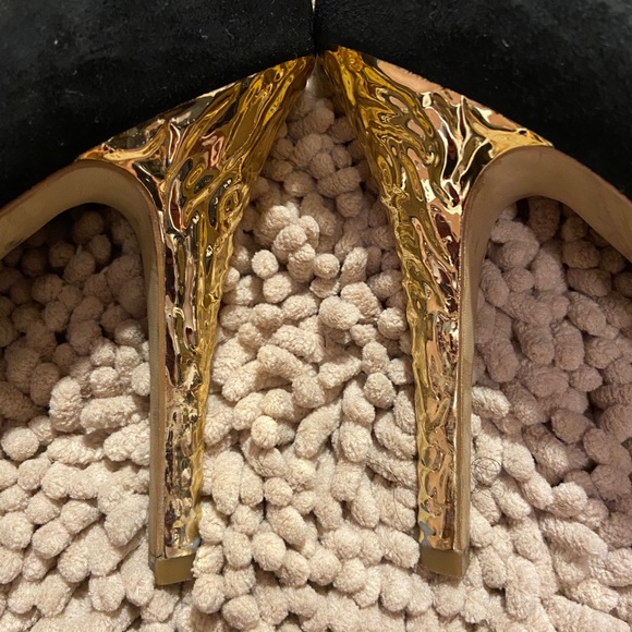 Enzo Angiolini Black & Gold Heels - Picture 8 of 11